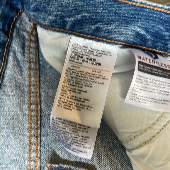 Levi's Womens Wedgie Jeans High Rise Ankle Length Fray Raw Hem Size 31 blue - Picture 4 of 8